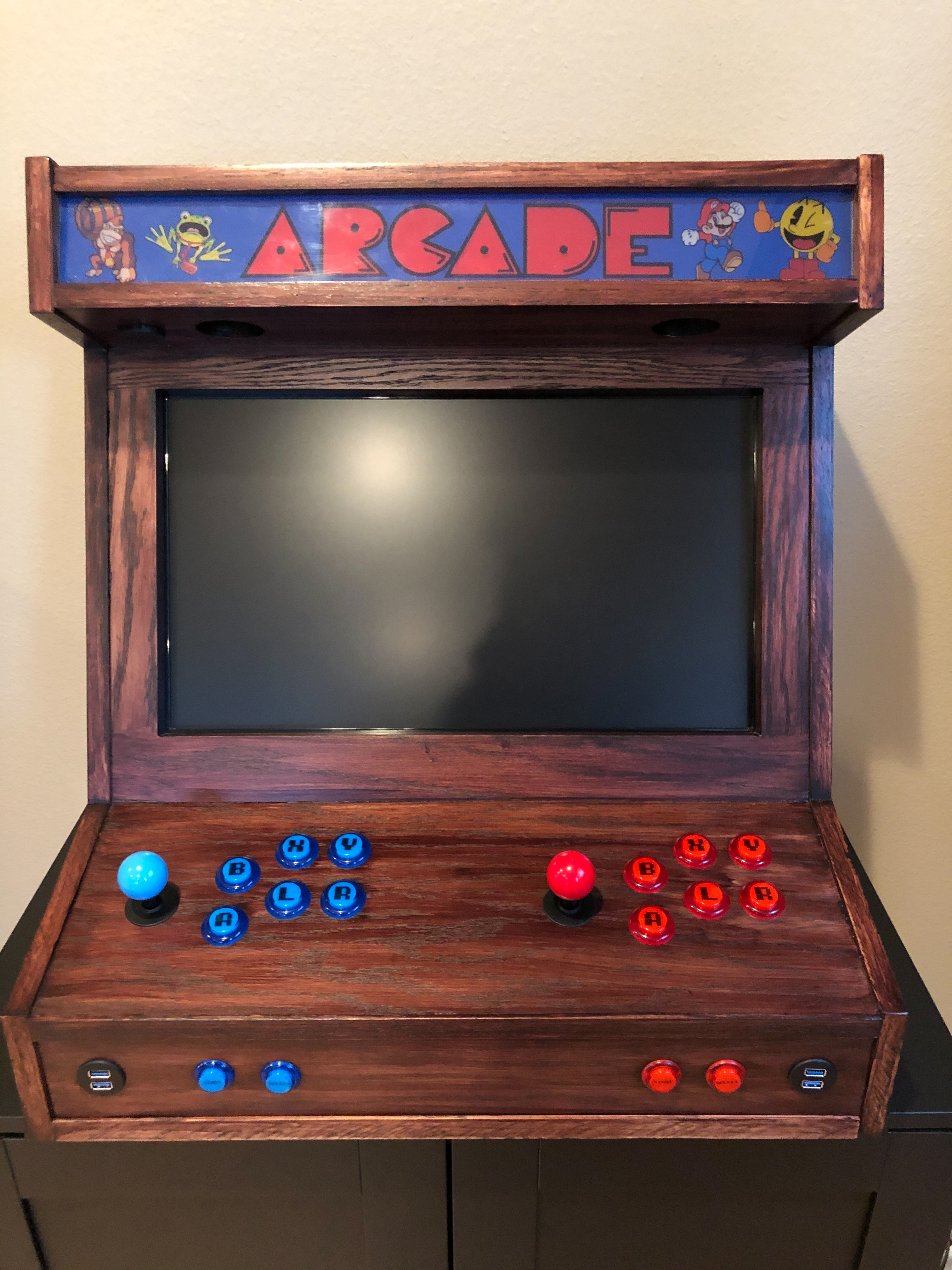 arcade1.jpg